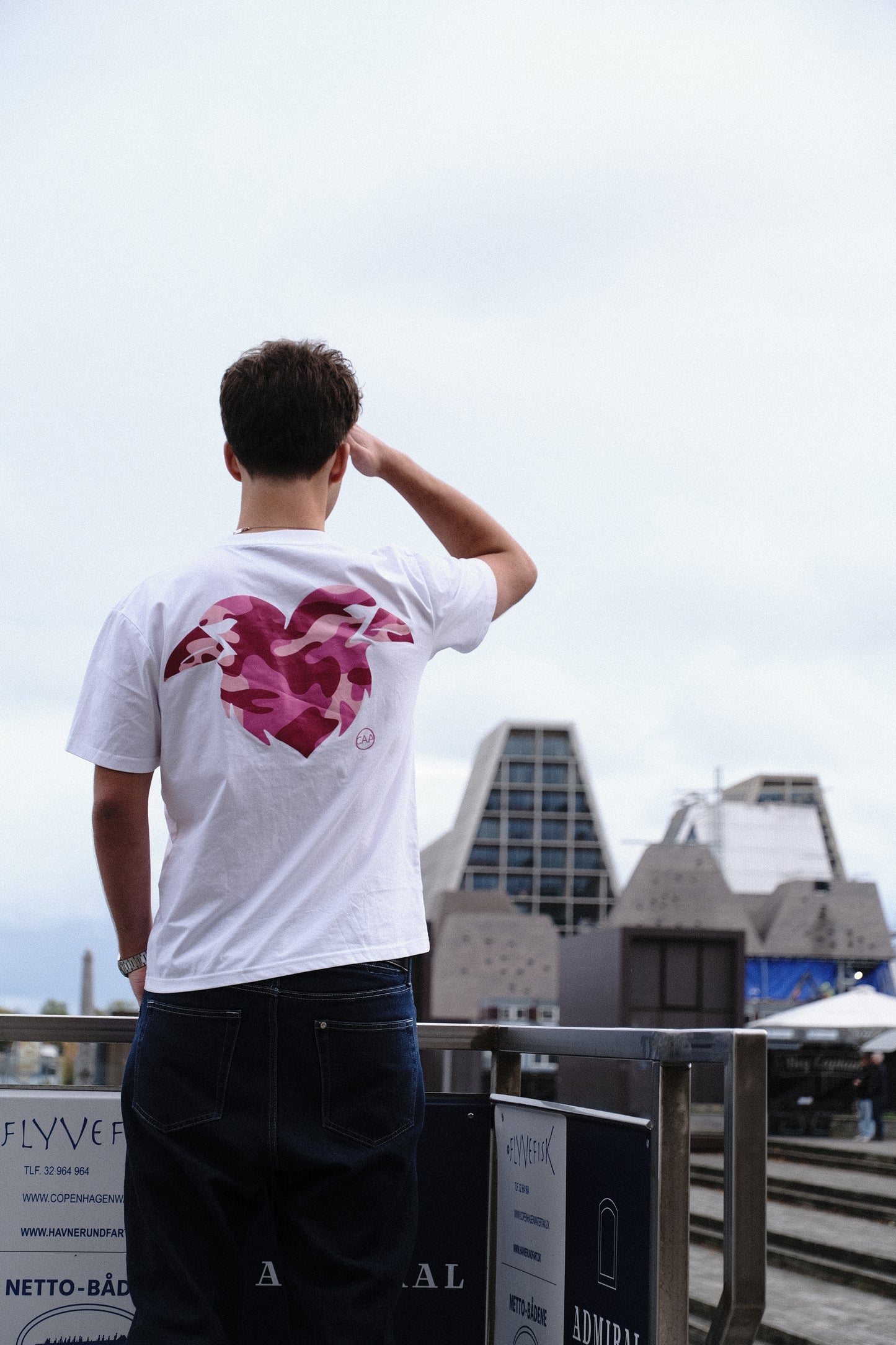 Raven graphic t-shirt - Pink